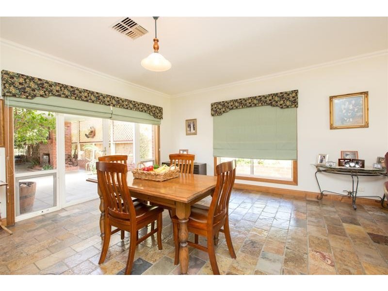 15 St Andrews Drive, Cabarita VIC 3505