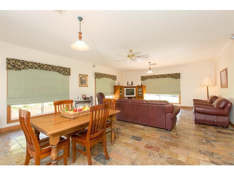 15 St Andrews Drive, Cabarita VIC 3505