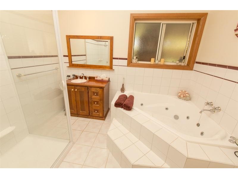 15 St Andrews Drive, Cabarita VIC 3505