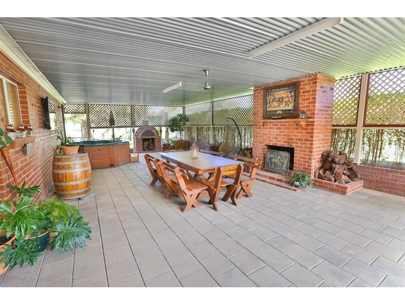 15 St Andrews Drive, Cabarita VIC 3505