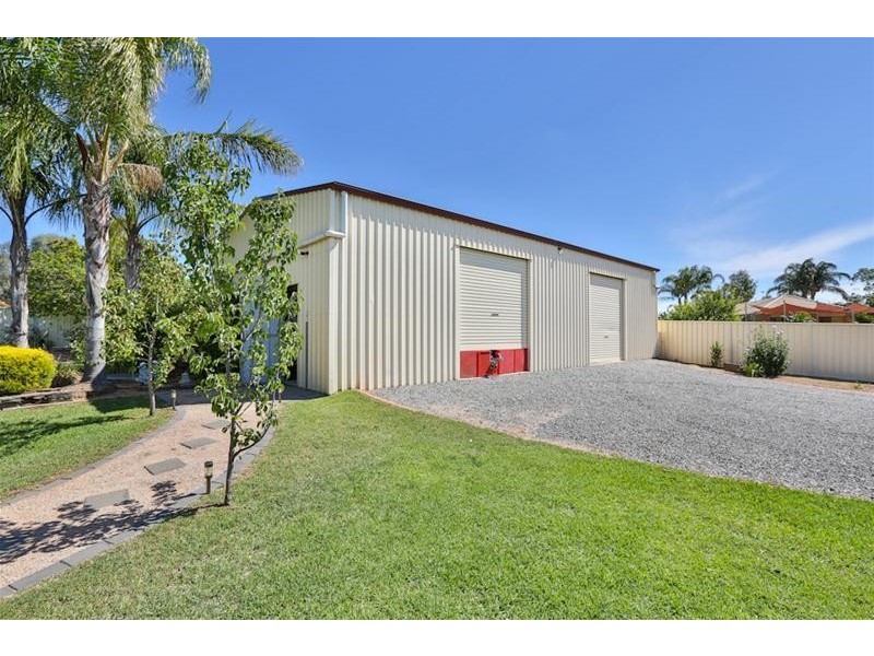 15 St Andrews Drive, Cabarita VIC 3505