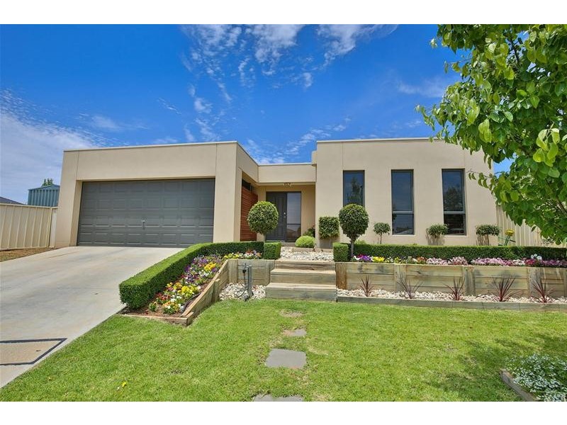 7 Spitfire Court, Mildura VIC 3500