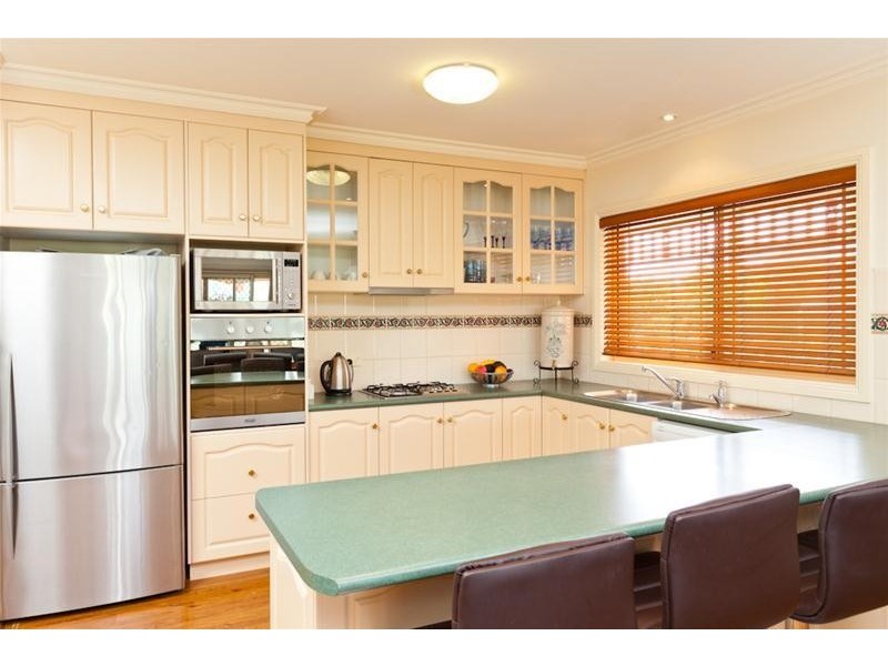 8 James Cook Drive, Mildura VIC 3500