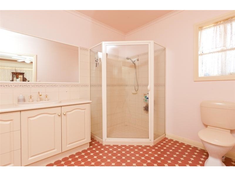 8 James Cook Drive, Mildura VIC 3500