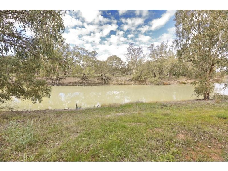 1744 Low Darling Road, Wentworth NSW 2648