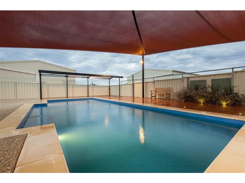 90 Pitman Avenue, Buronga NSW 2739