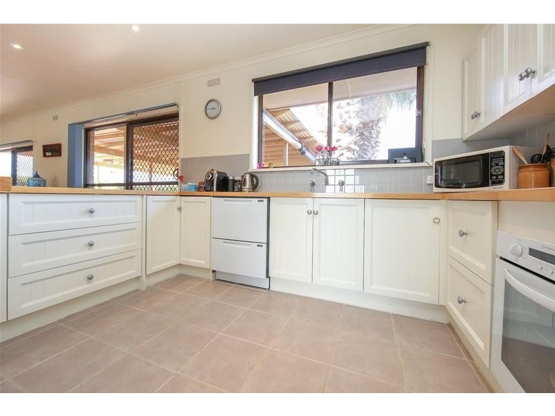 62 River Avenue, Birdwoodton VIC 3505