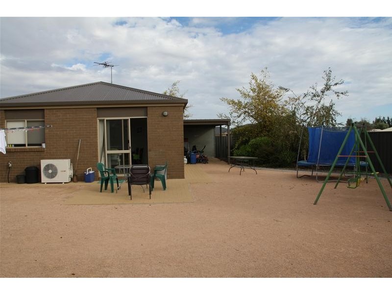 9 Burdekin Court, Red Cliffs VIC 3496