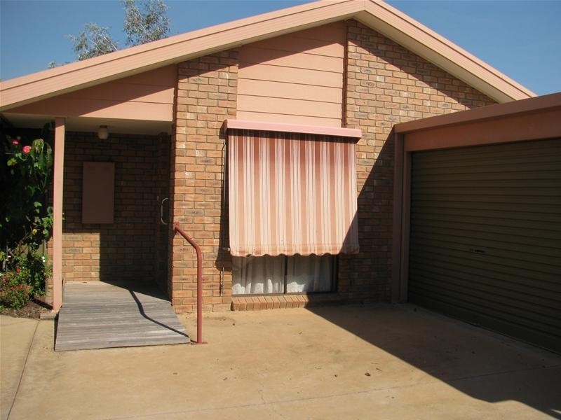 3/215 Thirteenth  Street, Mildura VIC 3500