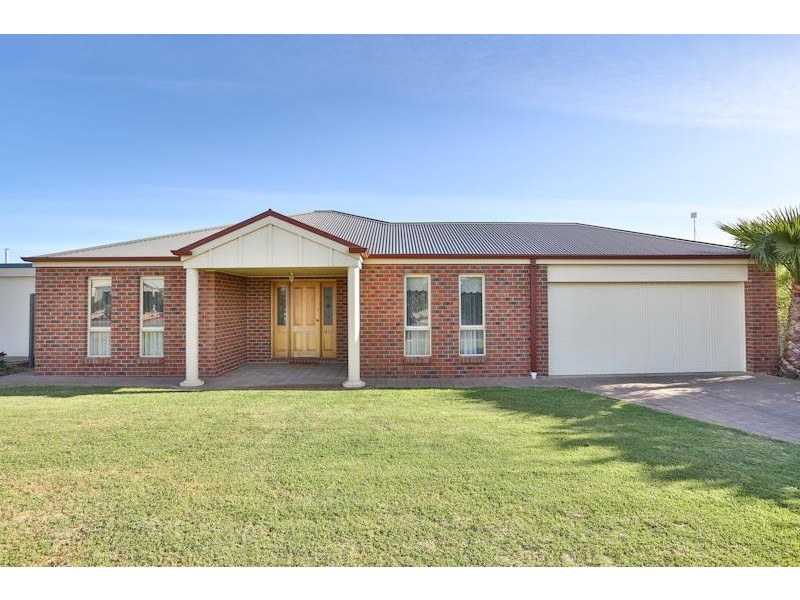 81 Summer Drive, Buronga NSW 2739
