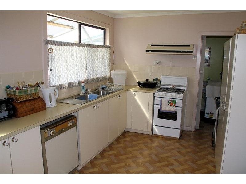 14 The Centreway, Red Cliffs VIC 3496