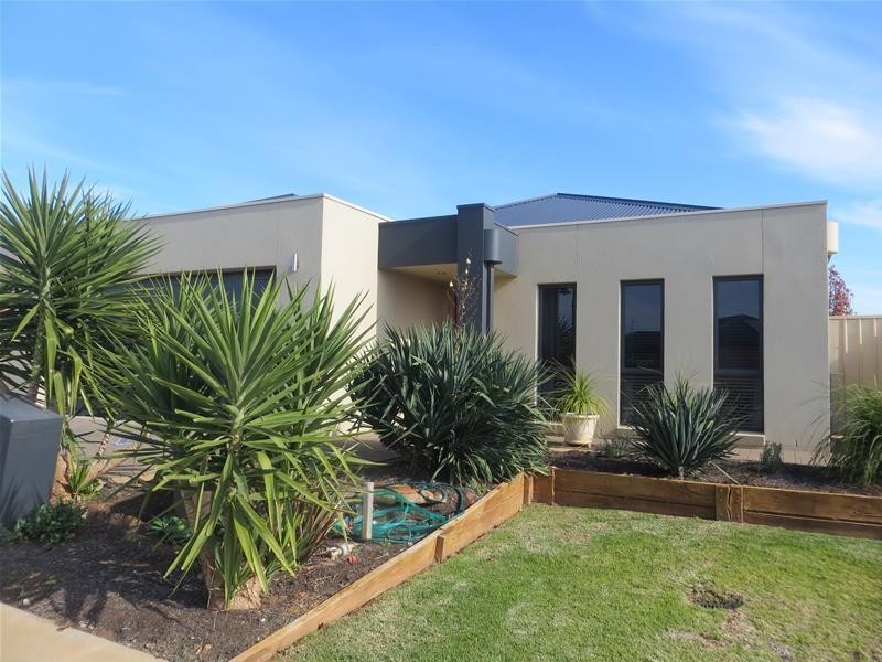 14 Dune Drive, Mildura VIC 3500