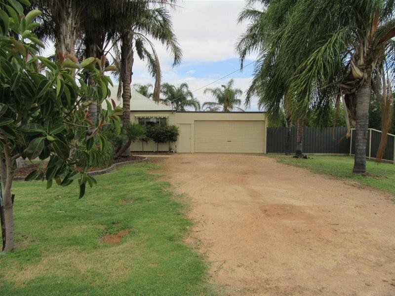 251 Dow Avenue, Birdwoodton VIC 3505