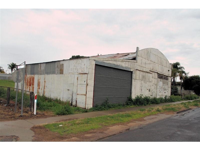 10 & 12 Hughes Street, Ouyen VIC 3490