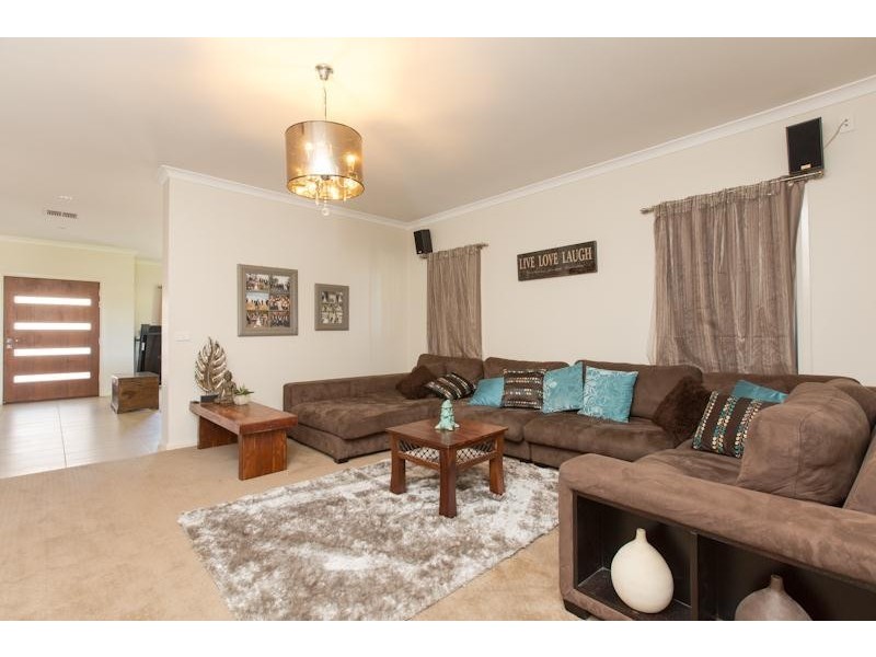 14 Roy Harwood Drive, Irymple VIC 3498