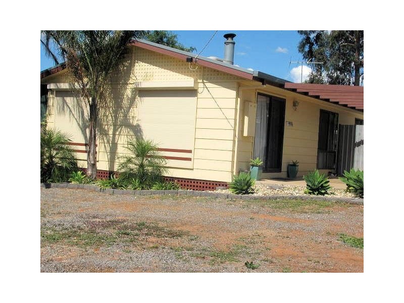 48 Main Avenue North, Merbein VIC 3505