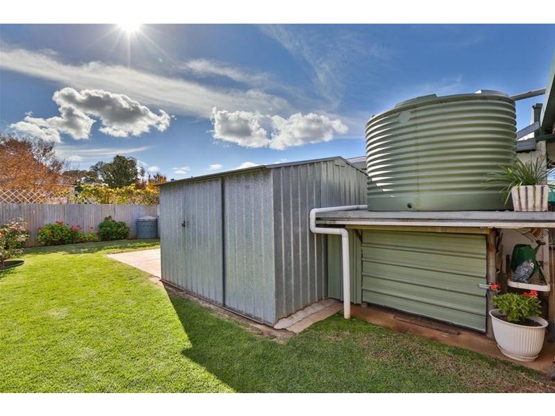 7  Oak Avenue, Mildura VIC 3500