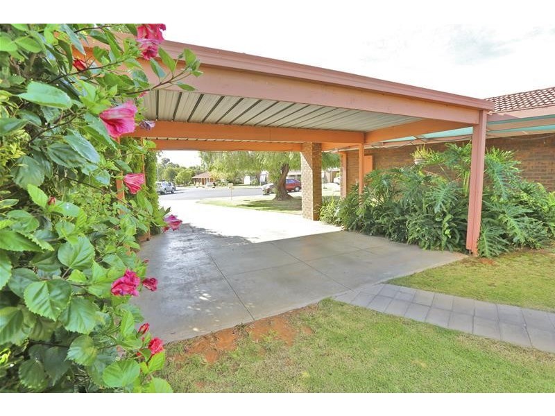 4 Finch Court, Mildura VIC 3500