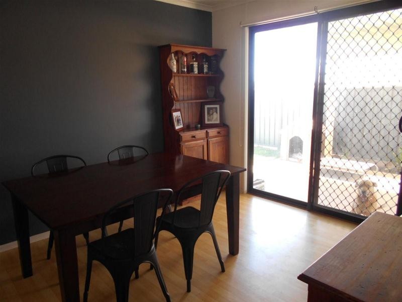 2a Latrobe Avenue, Red Cliffs VIC 3496