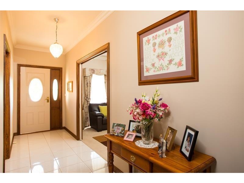 6 Edmund Barton Court, Mildura VIC 3500