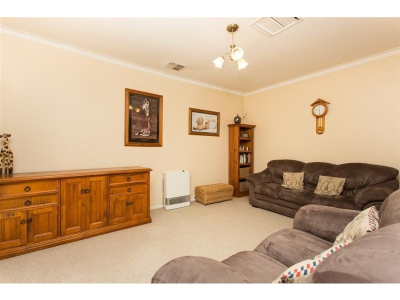 12 Waltham Avenue, Mildura VIC 3500