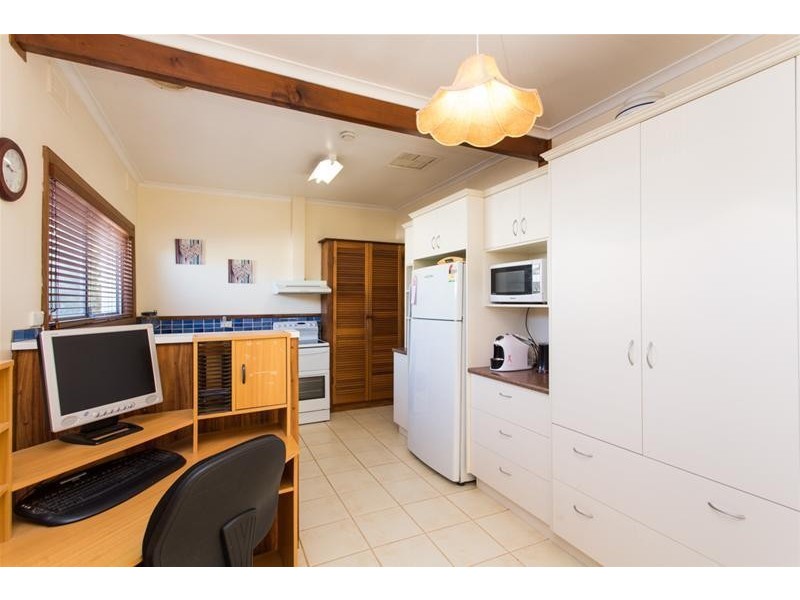 12 Waltham Avenue, Mildura VIC 3500