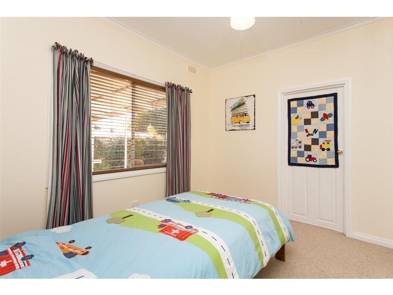 12 Waltham Avenue, Mildura VIC 3500