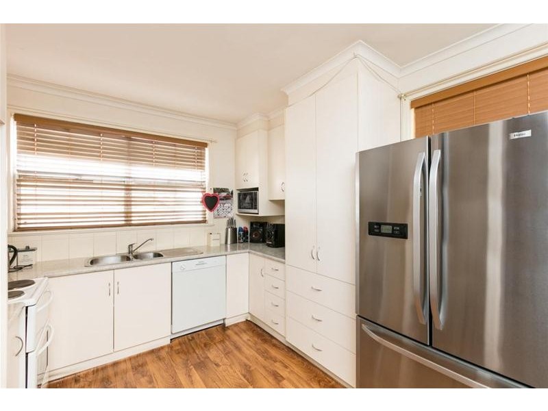 12 Hazel Avenue, Mildura VIC 3500