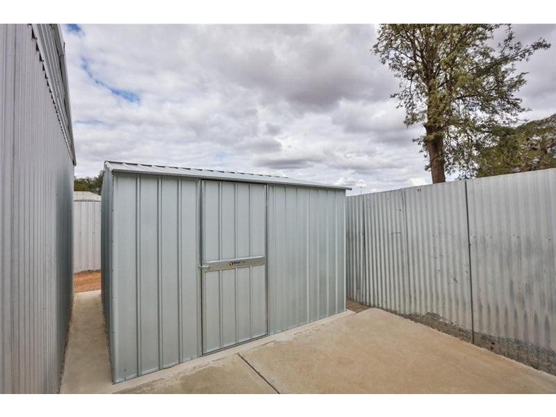 12 Hazel Avenue, Mildura VIC 3500