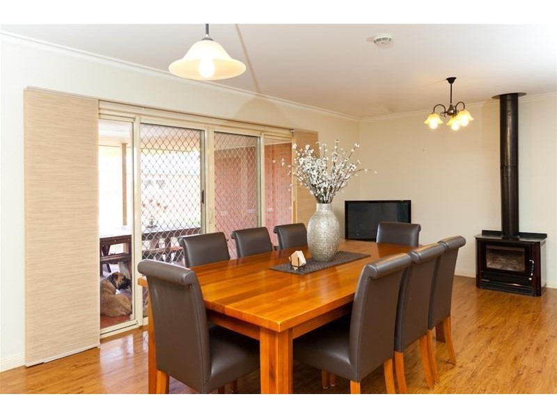 8 James Cook Drive, Mildura VIC 3500