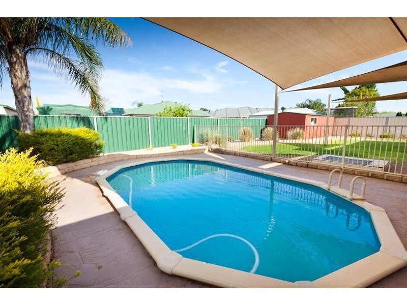 8 James Cook Drive, Mildura VIC 3500