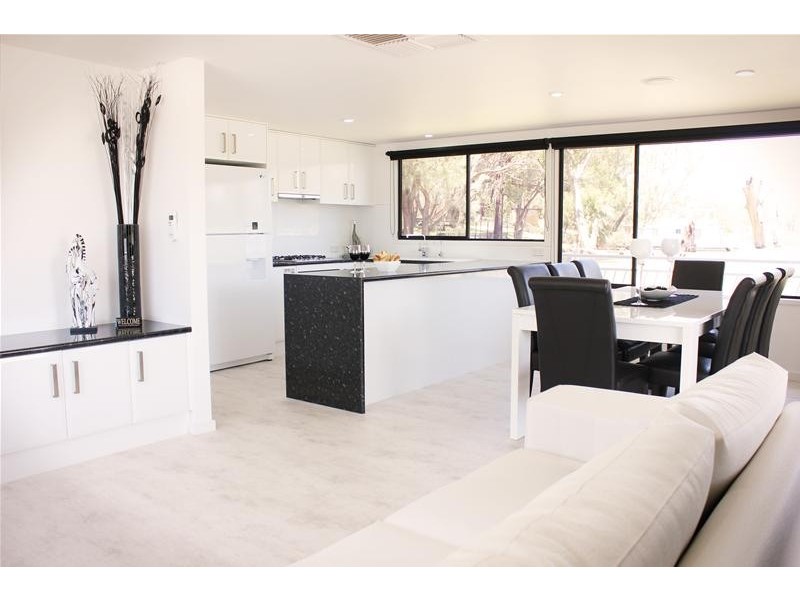 Extreme Houseboats, Mildura VIC 3500