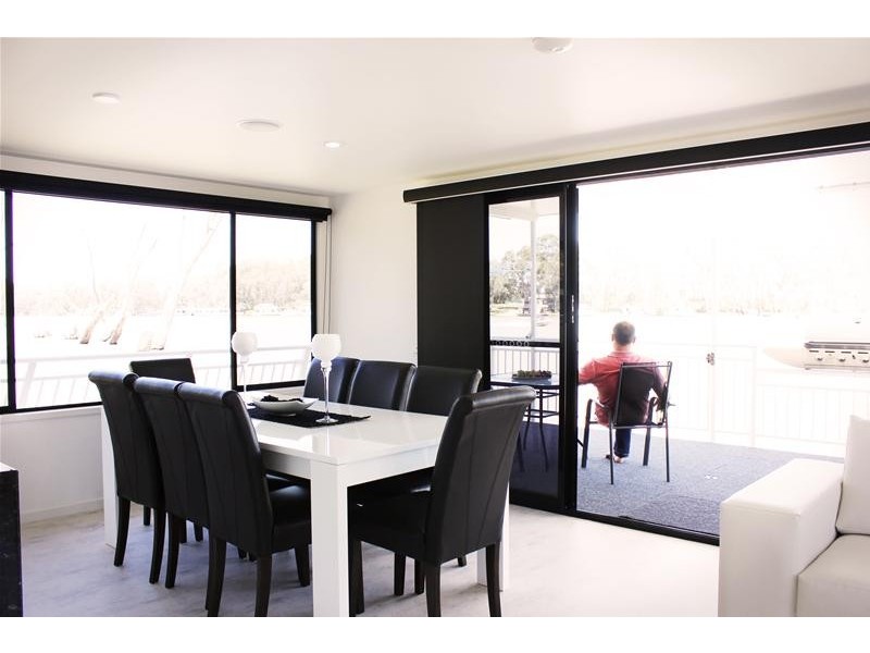 Extreme Houseboats, Mildura VIC 3500