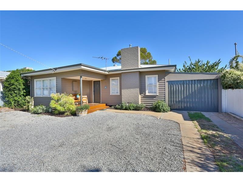 5 Mimosa Avenue, Mildura VIC 3500