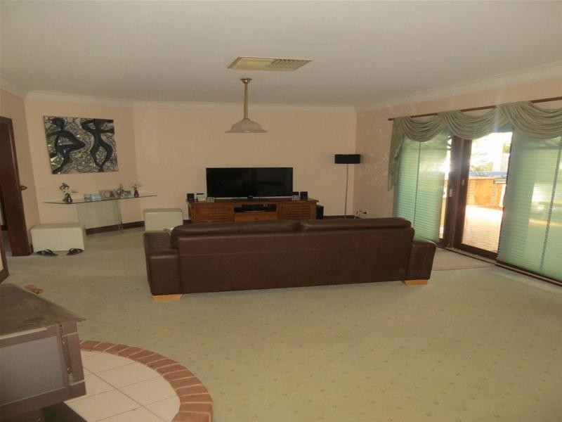 4 Damien Court, Mildura VIC 3500