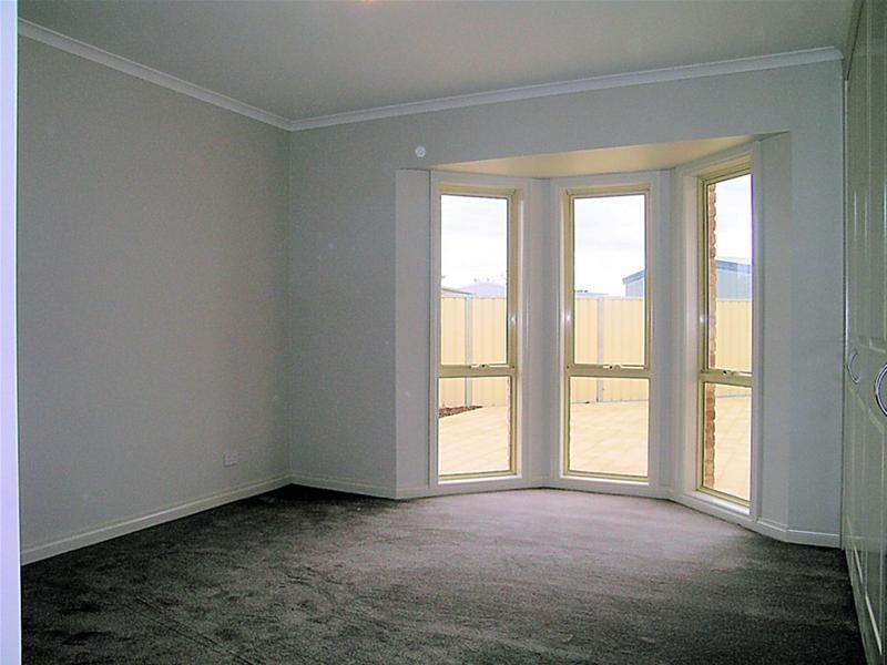 24 Canterbury Drive, Mildura VIC 3500