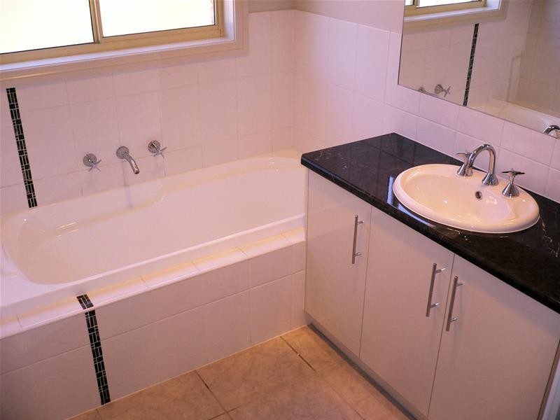 24 Canterbury Drive, Mildura VIC 3500