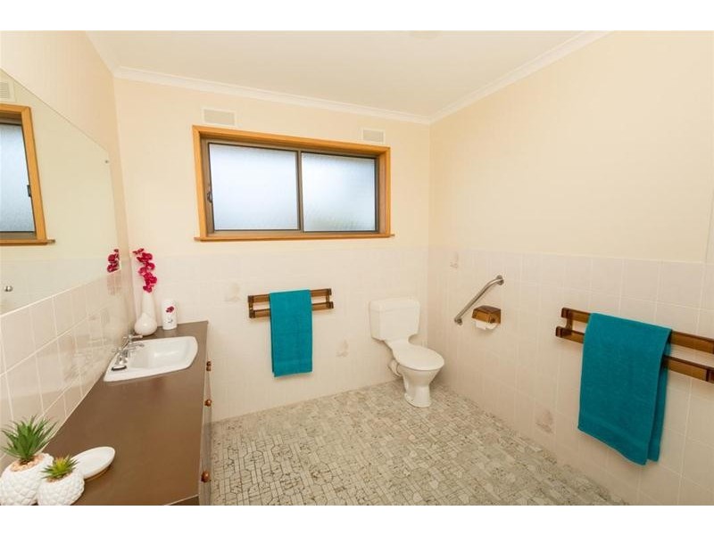 6 Ash Court, Red Cliffs VIC 3496