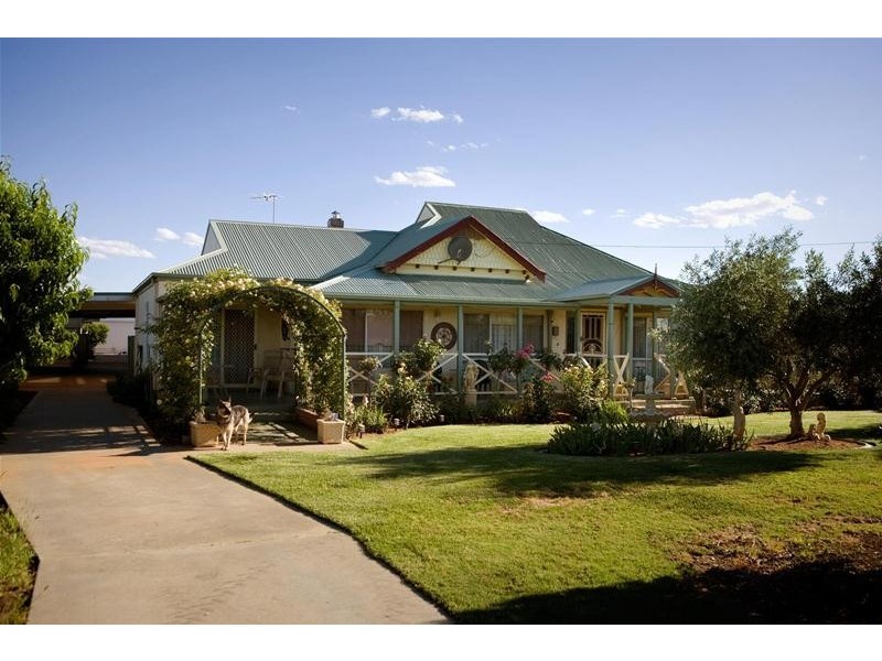 2265 Silver City Highway, Curlwaa NSW 2648
