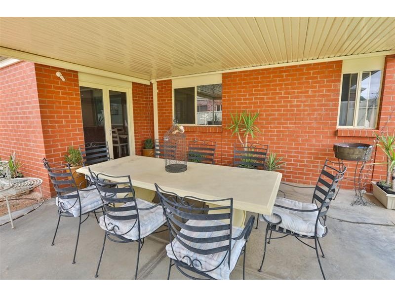 14 Wood Street, Gol Gol NSW 2738