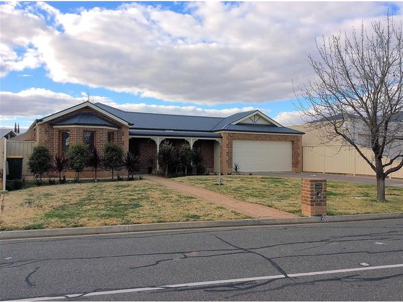 54 Tulane Drive, Mildura VIC 3500