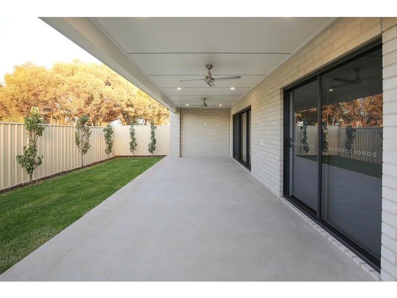 15 Kossman Court, Irymple VIC 3498