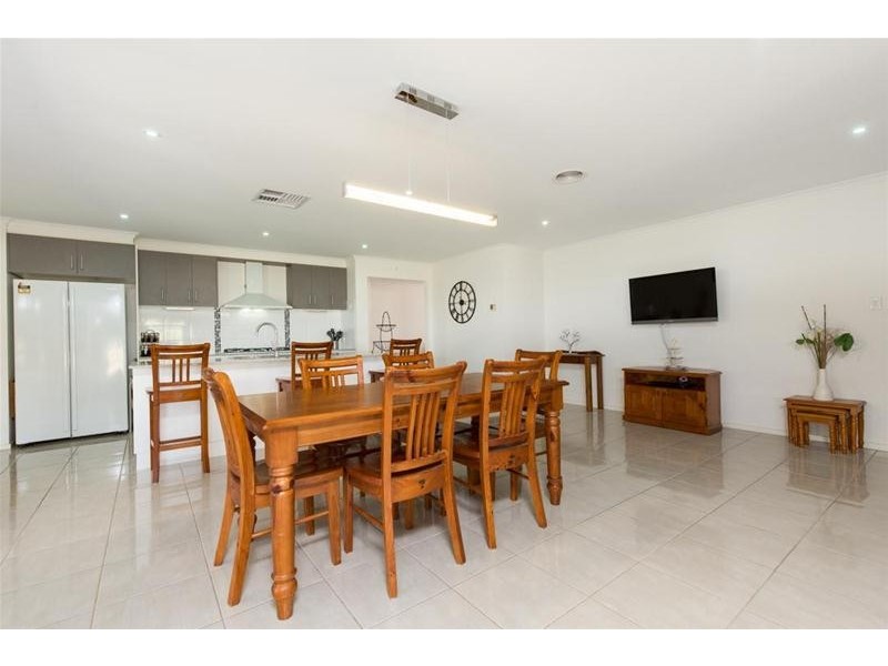 8 Flynn Drive, Mildura VIC 3500