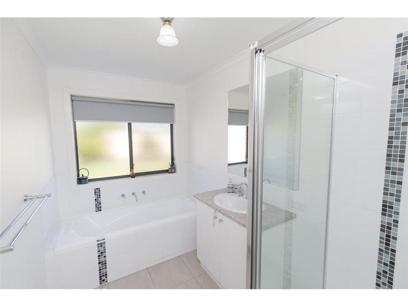 8 Flynn Drive, Mildura VIC 3500