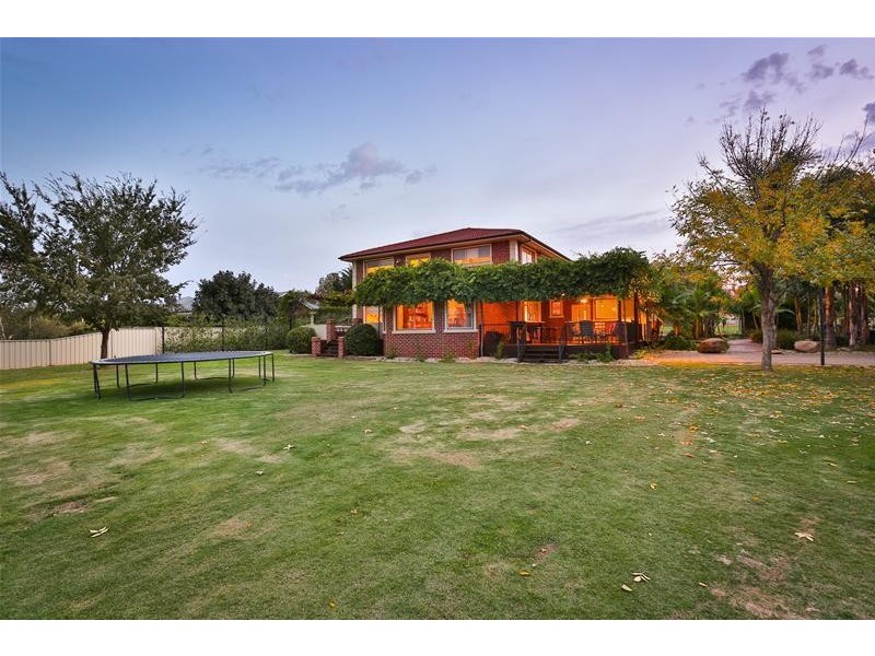 1 St Andrews Drive, Cabarita VIC 3505