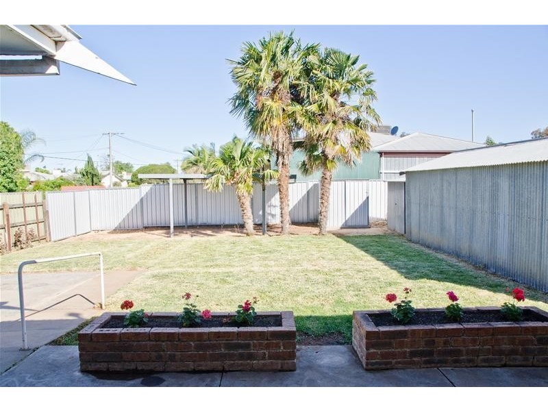 2 Barry Avenue, Mildura VIC 3500