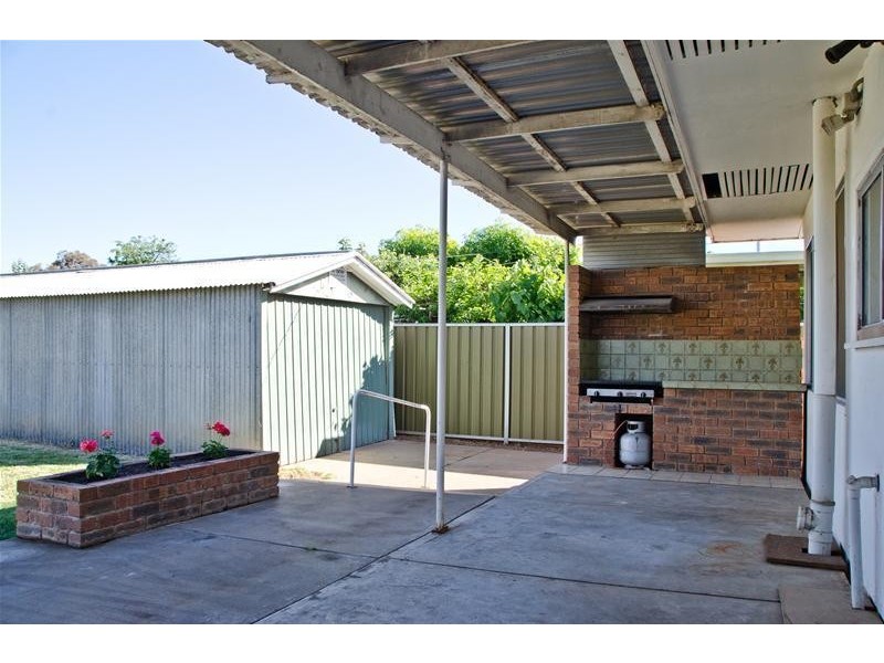 2 Barry Avenue, Mildura VIC 3500
