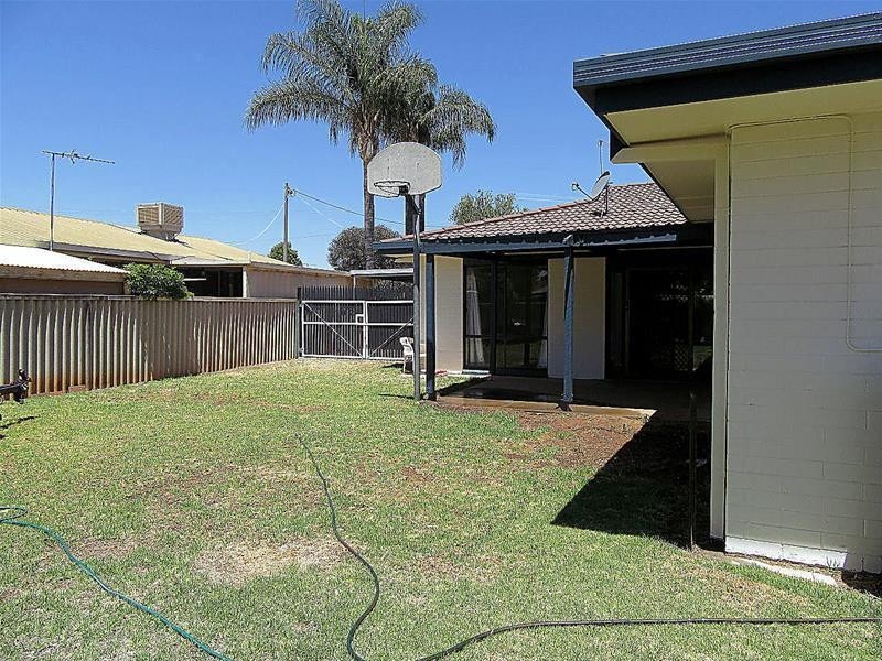 647 Koorlong Avenue, Irymple VIC 3498