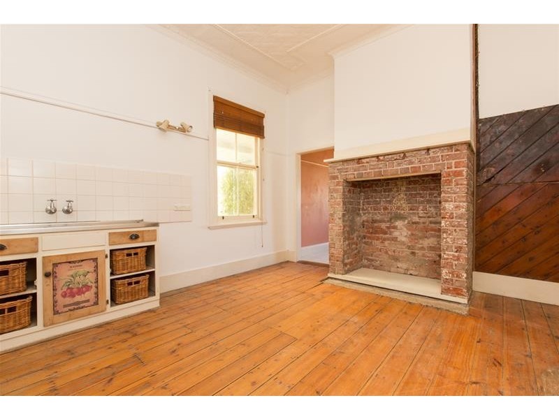 13 Waltham Avenue, Mildura VIC 3500