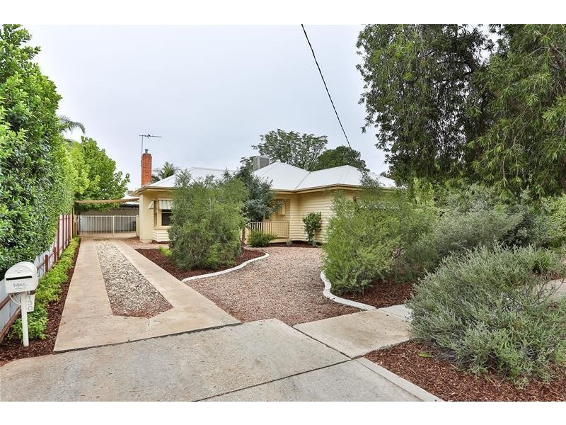 130 Pasadena Grove, Mildura VIC 3500